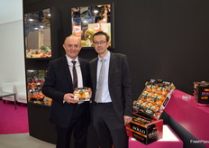 José Vercher, CEO de BOLLO Fruits y Julio G., responsable de ventas para el mercado nacional.